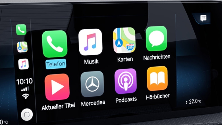 Vista interior de tablero con Apple CarPlay de Mercedes AMG GLE.